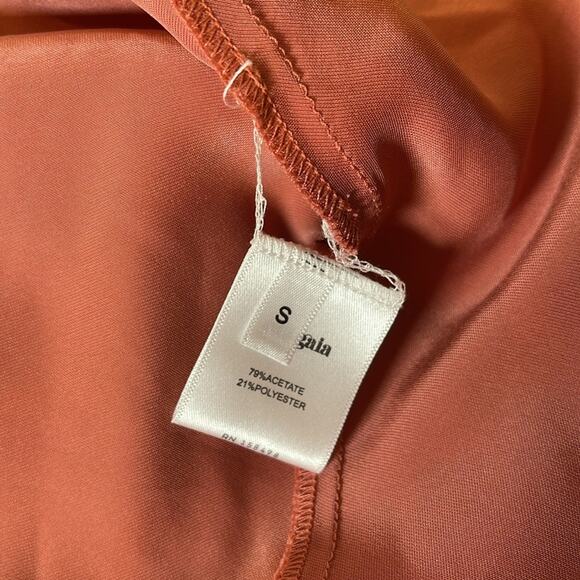 Cult Gaia Kirya Jaipur Gold Chain Halter Neck Pink Satin Maxi Gown Size Small - Picture 10 of 10